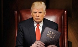 trump-with-bible